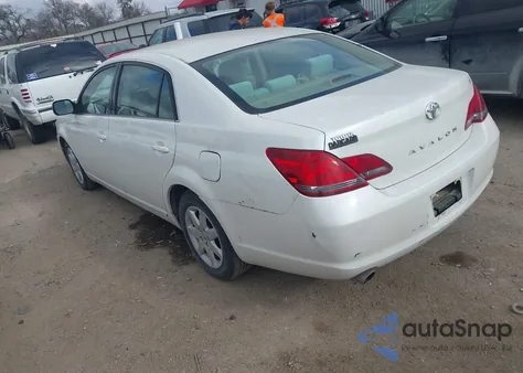 2008 Toyota Avalon Xl z USA, uszkodzony, nr VIN 4T1BK36B18U319081